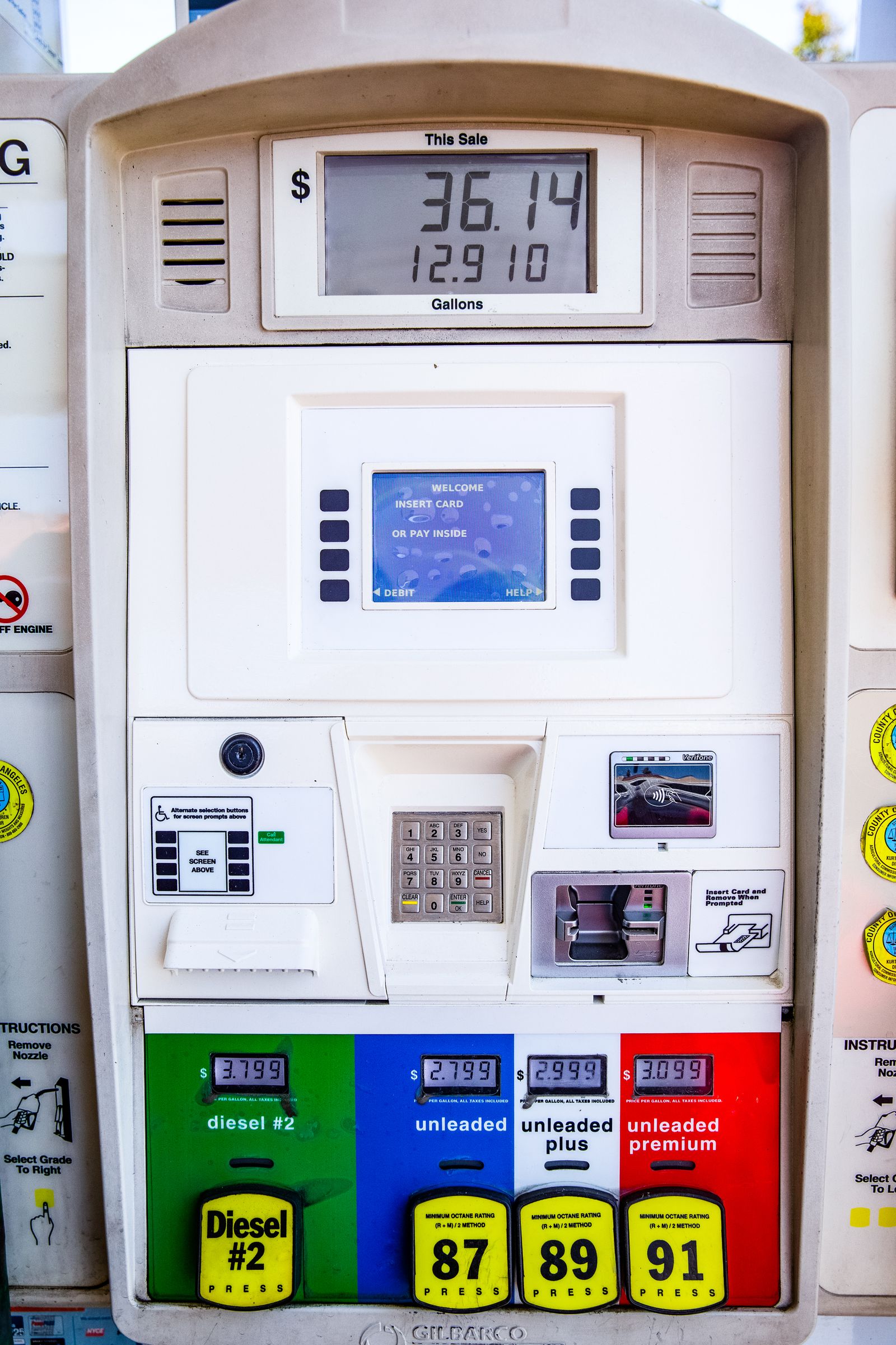 A fuel pump display showing the price per gallon